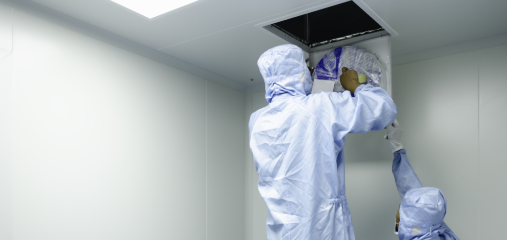 Covid 19 wird wohl auch durch Aerosole übertragen. HEPA-Filter können für saubere Luft sorgen. Worauf ist bei ihrem Einsatz gegen SARS-CoV-2 zu achten